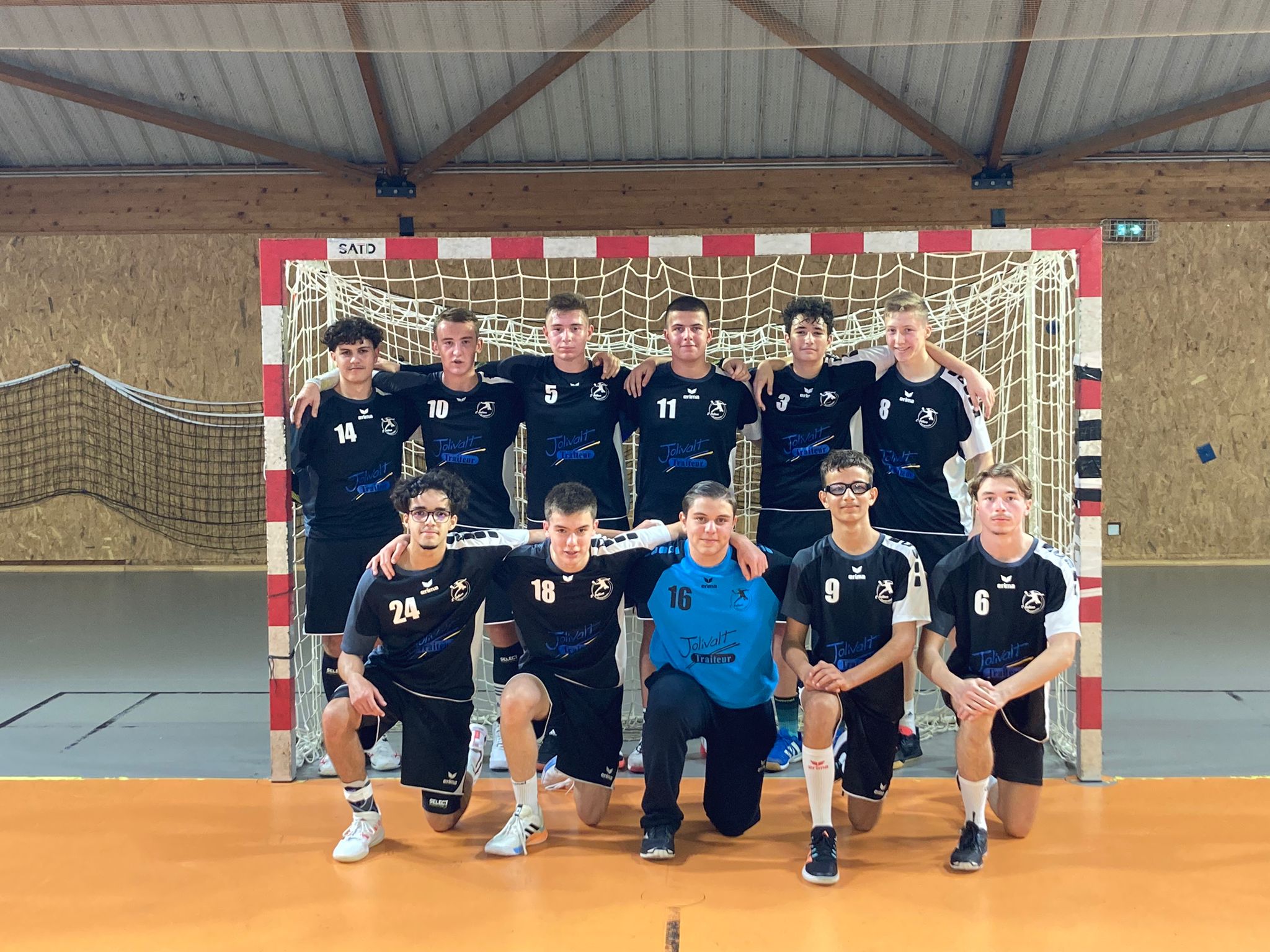 Equipe de Handball moins de 18 garçons du club de 2 Vallées Koenigsmacker 